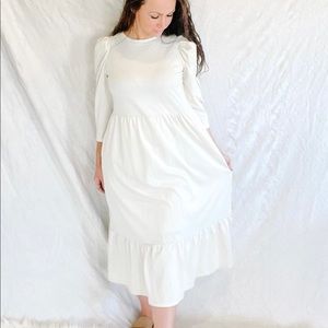 Who What Wear cream midi garden dress 
Size S, fits up to M